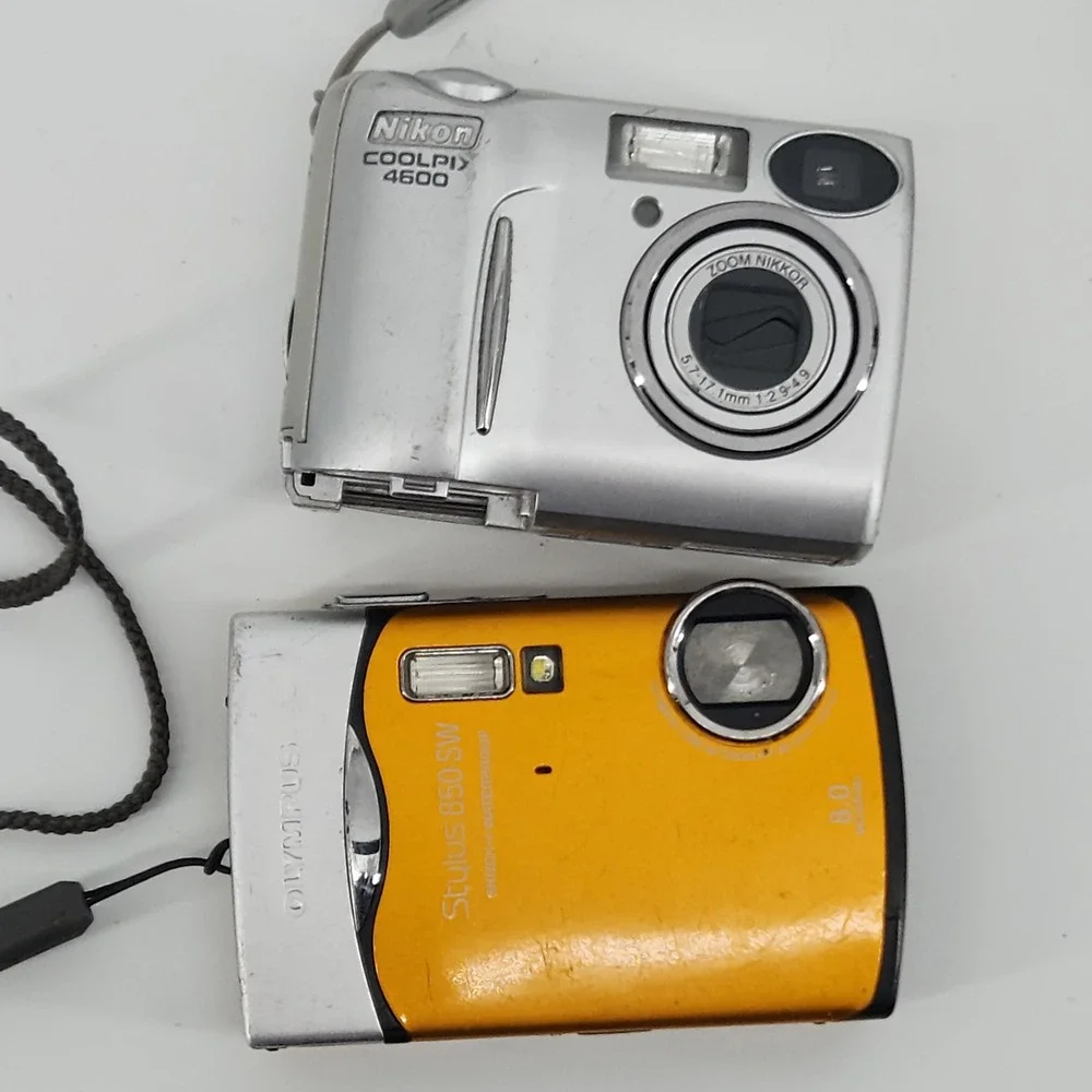 Olympus Stylus 850 SW & Nikon Coolpix 4600 Digital Camera Lot Tested Read